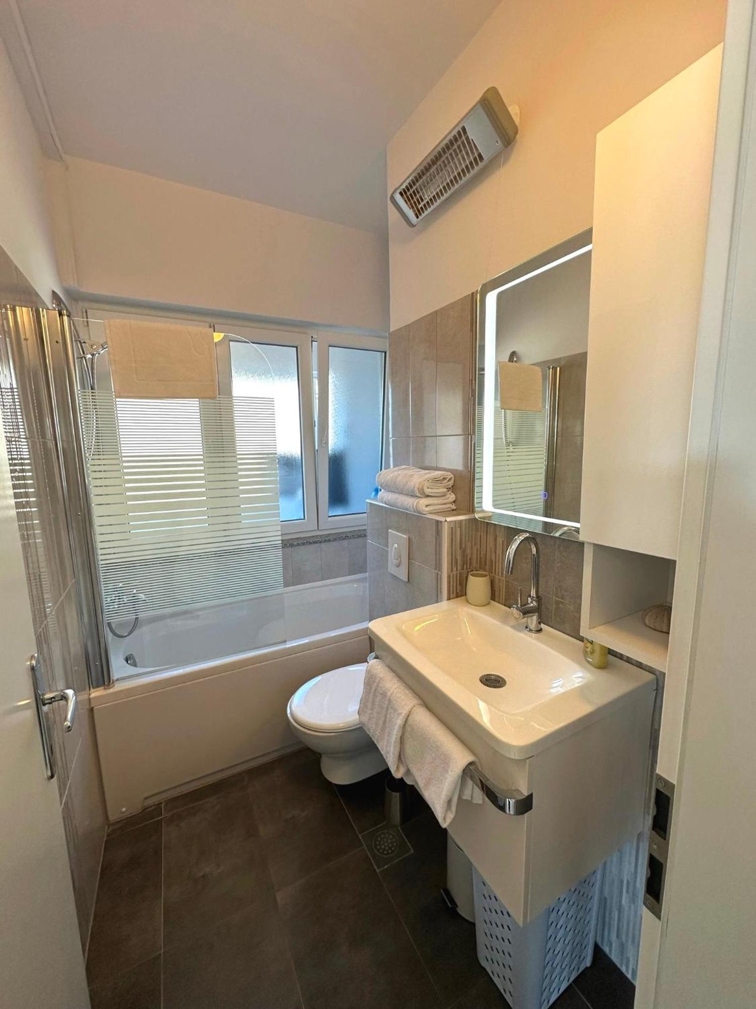 Spacious 3Bdr App In Center "Sunny Bayside" Zadar Buitenkant foto